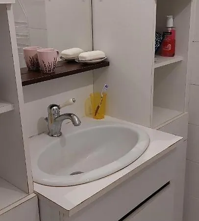 Number 5 Appartement *